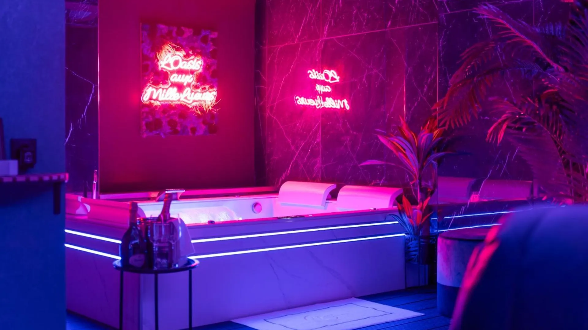Toulouse Love Room, Suite Avec Spa Privatif 0*,  프랑스