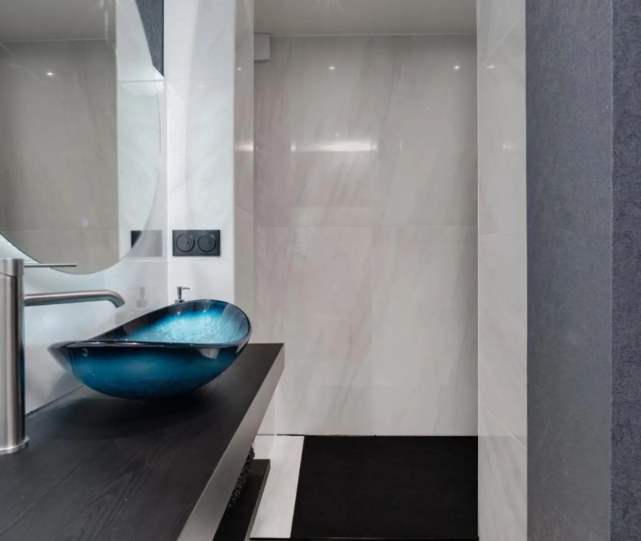 Toulouse Love Room, Suite Avec Spa Privatif