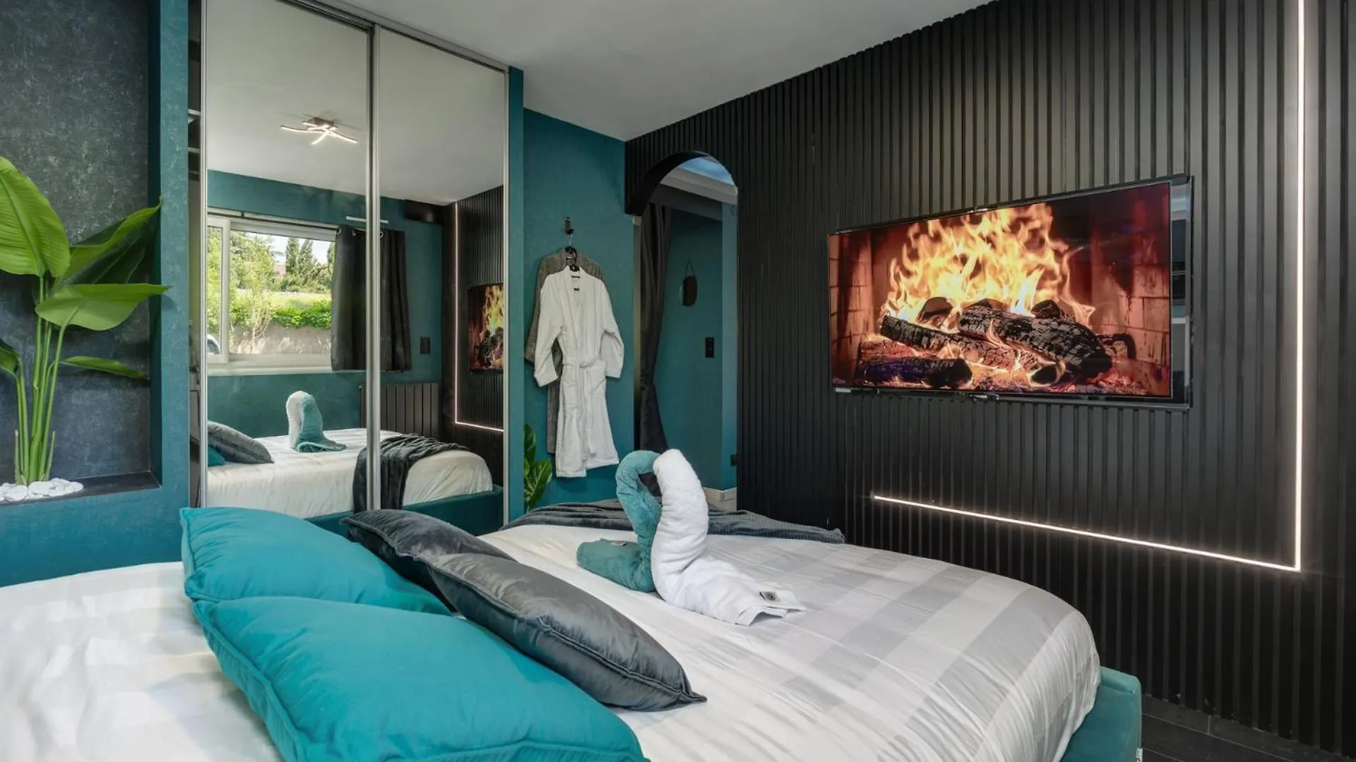 Toulouse Love Room, Suite Avec Spa Privatif
